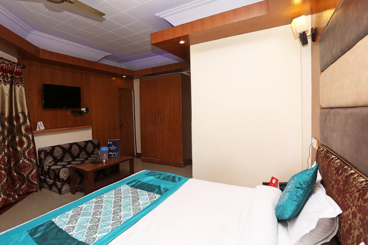 Oyo 8637 Shivam Hotel Mussoorie Ngoại thất bức ảnh